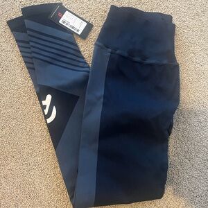 NWT Large Peloton Seamless Leggings
